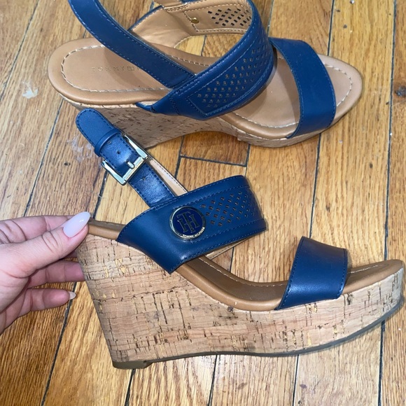 Tommy Hilfiger Navy Wedges - Picture 4 of 8
